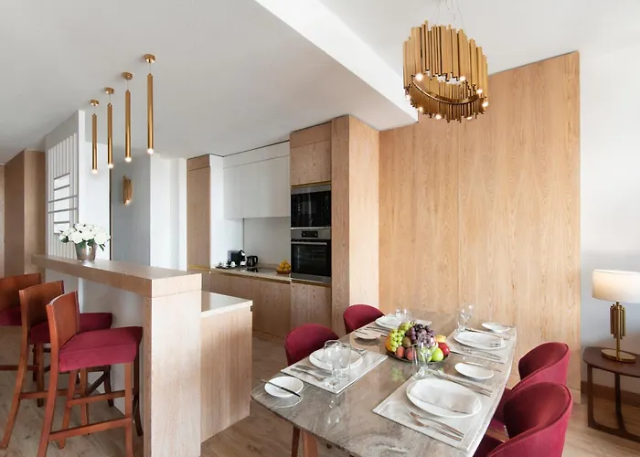 The Bentley Luxury Hotel & Suites