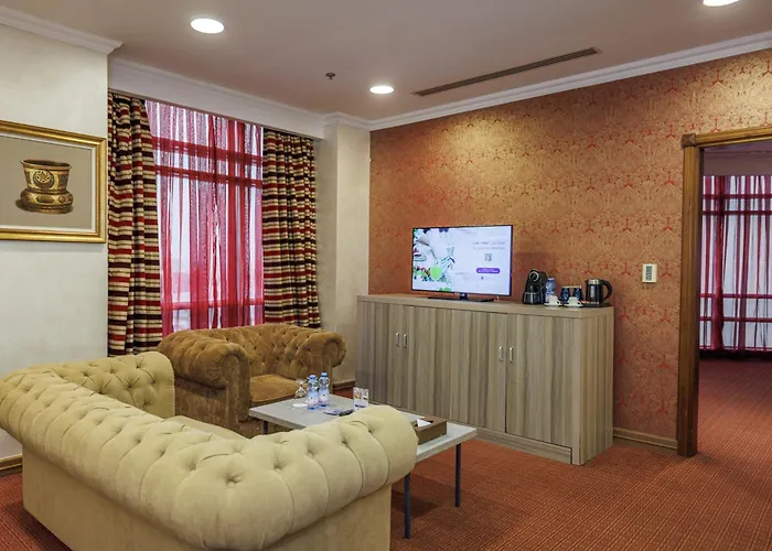 Sapphire Plaza Hotel
